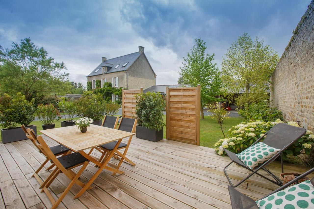 Gites De Charme Pour 2 Au Calme Aux Portes De Bayeux By Le Clos Poulain Nonant Exterior foto