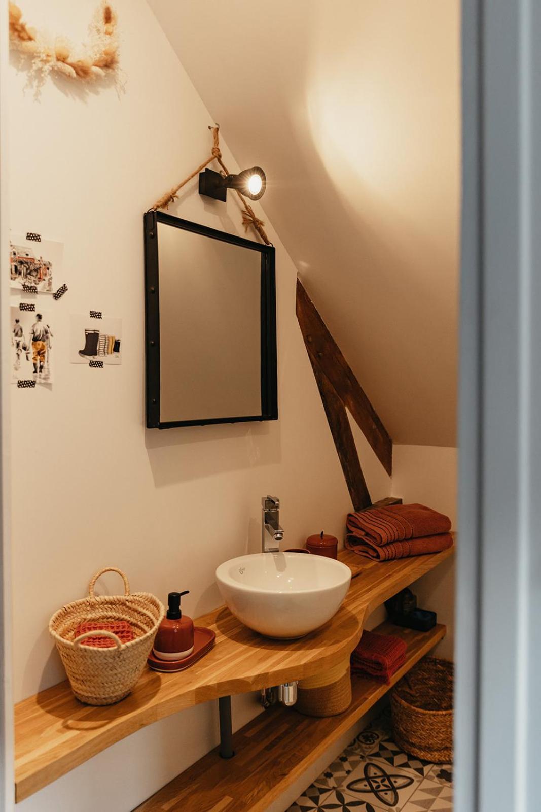 Gites De Charme Pour 2 Au Calme Aux Portes De Bayeux By Le Clos Poulain Nonant Exterior foto